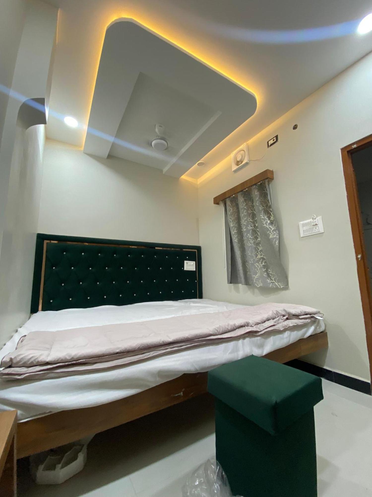 Hotel Super Palace Удджайн Екстер'єр фото